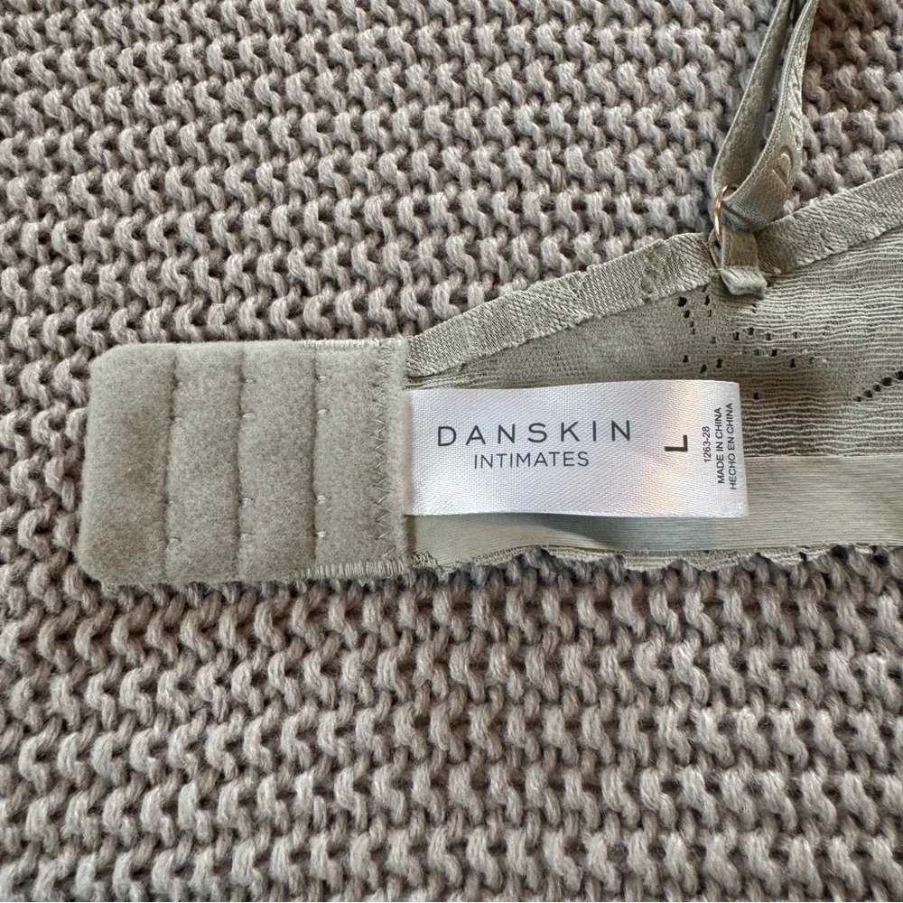 NWOT Danskin lace bralette, set of 3, size large - Picture 8 of 8